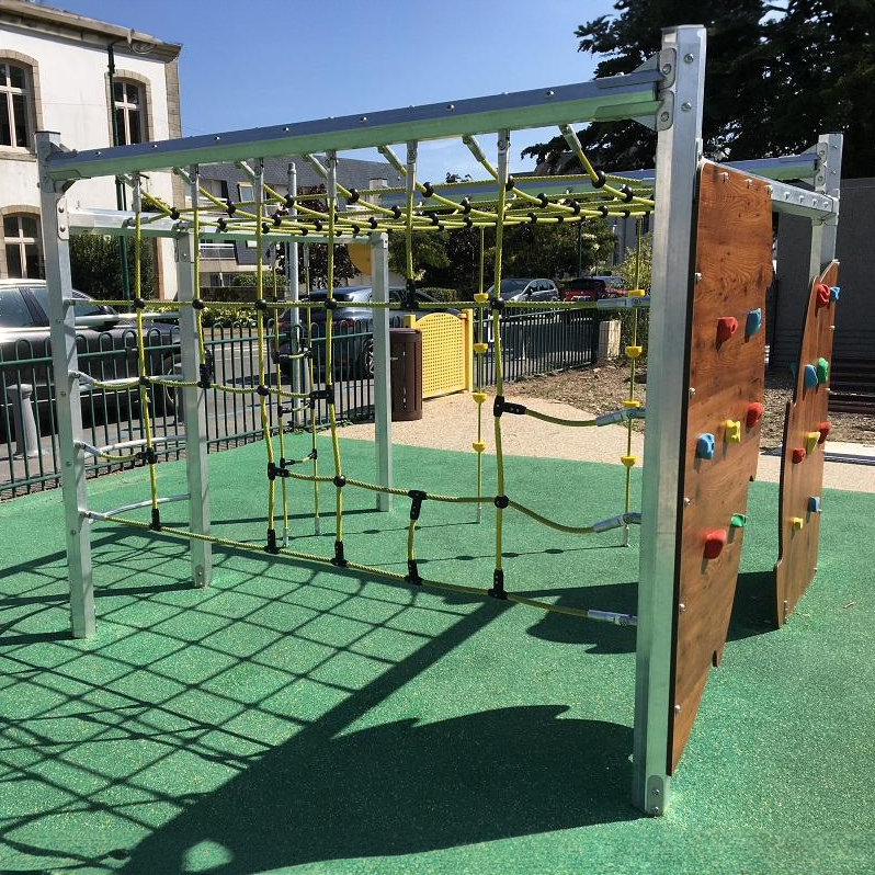 eq-21-0001-medium-climbing-frame-1-photo.jpg