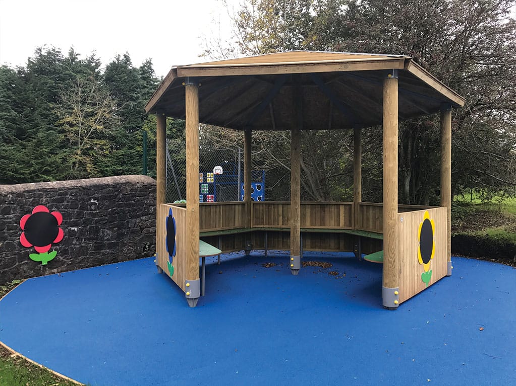 Outdoor-Classroom-at-the-School.jpg